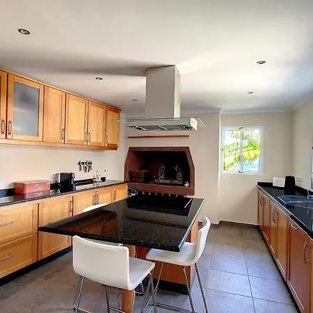 Vakantiehuis Bohome Nest By Lovelystay Arco da Calheta (Madeira)